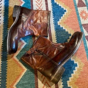 KBR leather ankle boots